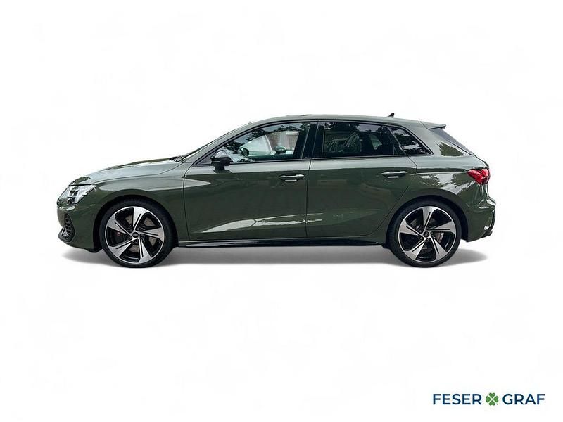 Gebraucht Audi S3 Ambiente 333 PS (244 kW) 2024 Distriktgrün metallic Limousine