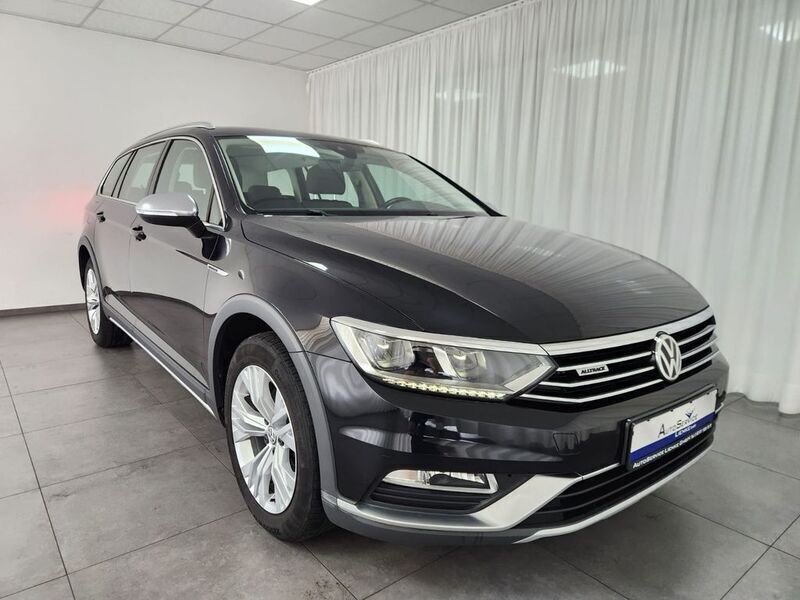 Schwarz Gebraucht 2018 VW Passat Alltrack Kombi | 22.990 € (Guter Preis) - Bild 1/4
