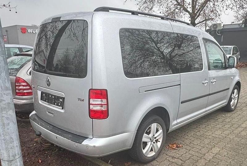 Gebraucht VW Caddy 102 PS (75 kW) 2013 Silber Van / Kleinbus