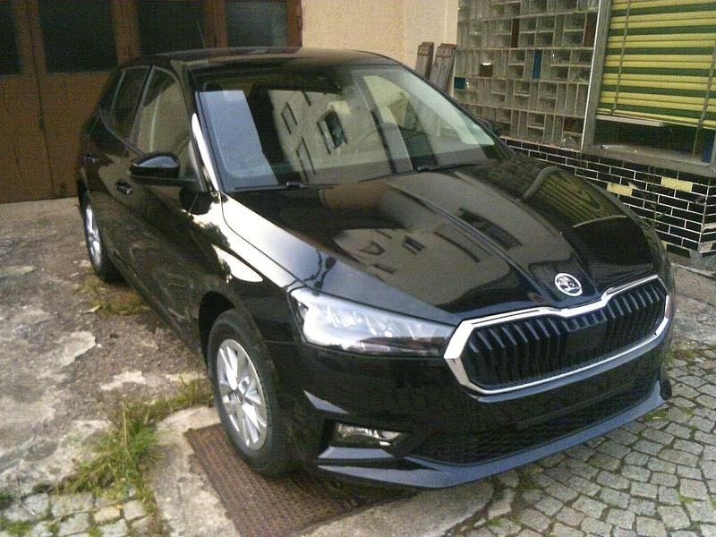 Neu Skoda Fabia 116 PS (85 kW) 2026 Schwarzmetallic Limousine