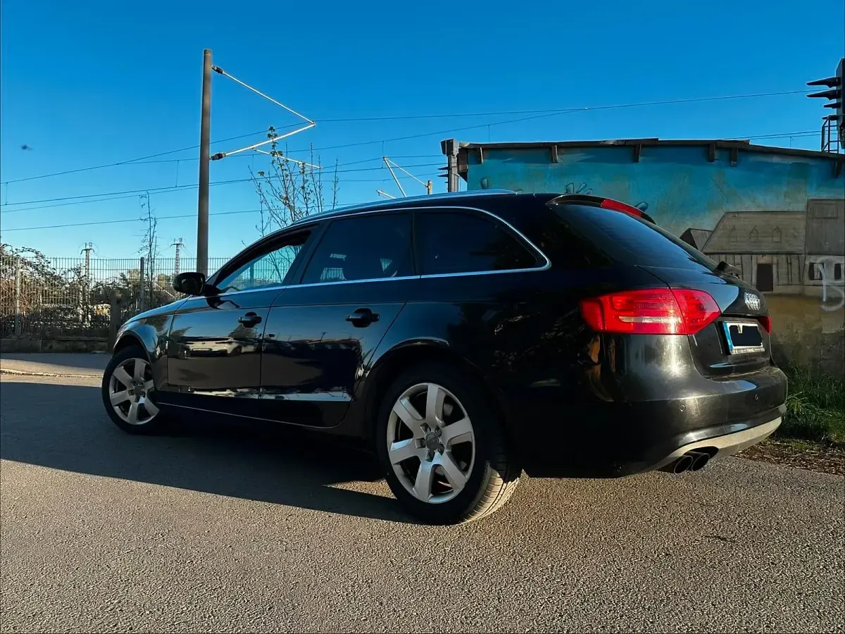Usata Audi A4 143 CV (105 kW) 2013 Nero Station wagon