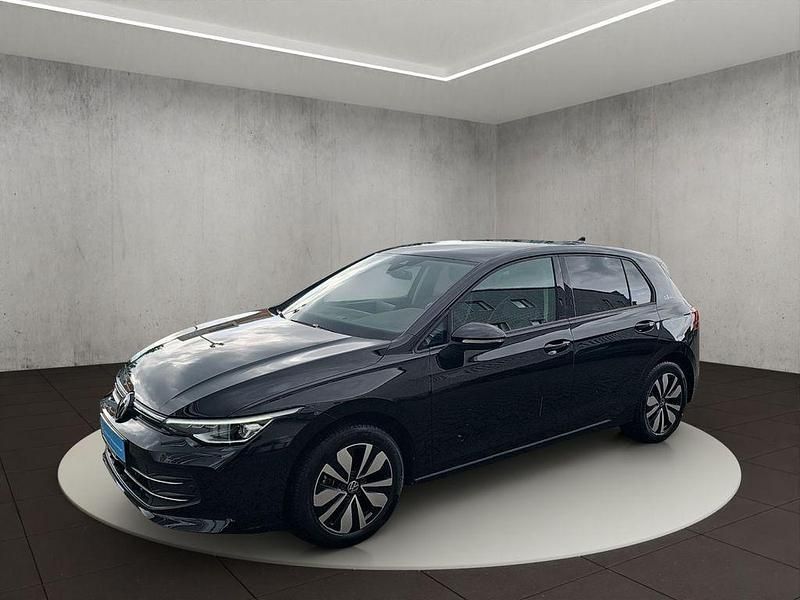 Grenadillschwarz metallic Gebraucht 2024 VW Golf VIII Goal Limousine | 28.300 € (Superpreis) - Bild 1/4