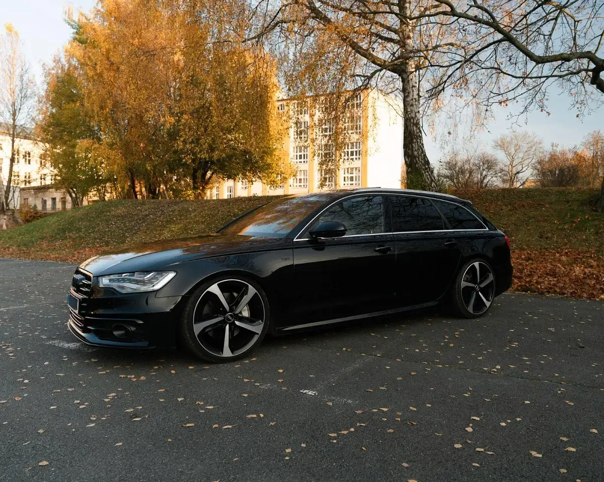 Gebraucht Audi A6 Exclusive 313 PS (230 kW) 2024 Schwarz Kombi