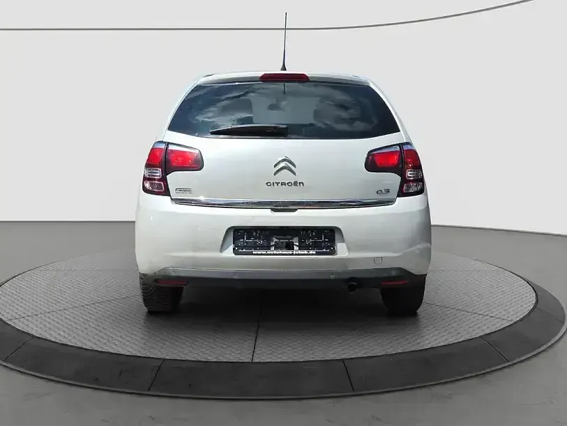 Gebraucht Citroën C3 PureTech 110 PS (80 kW) 2015 Weiß Limousine