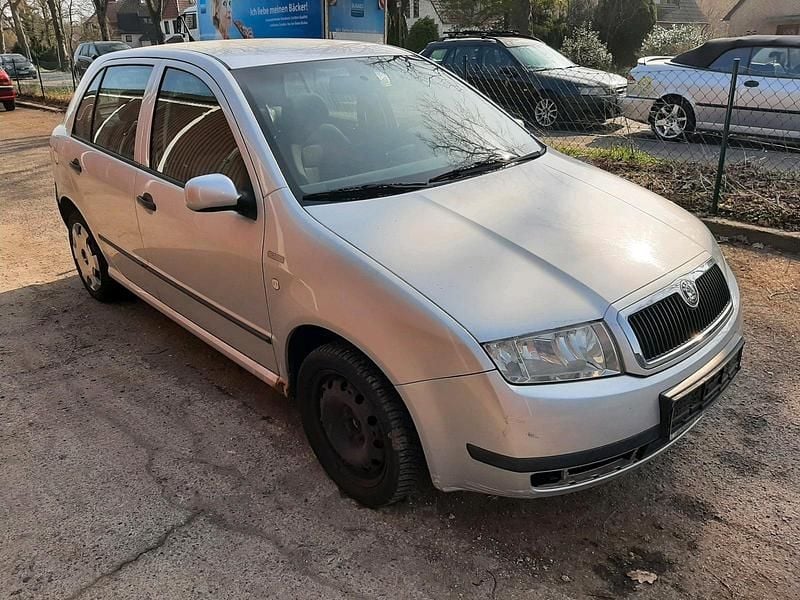 Gebraucht Skoda Fabia 64 PS (47 kW) 2004 Silber Limousine