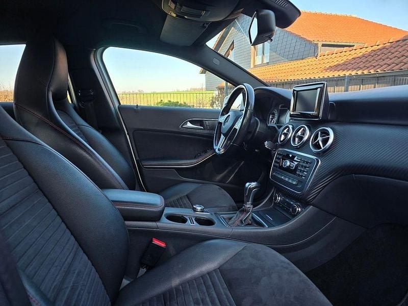 Gebraucht Mercedes A200 AMG line 136 PS (100 kW) 2015 Weiß Limousine