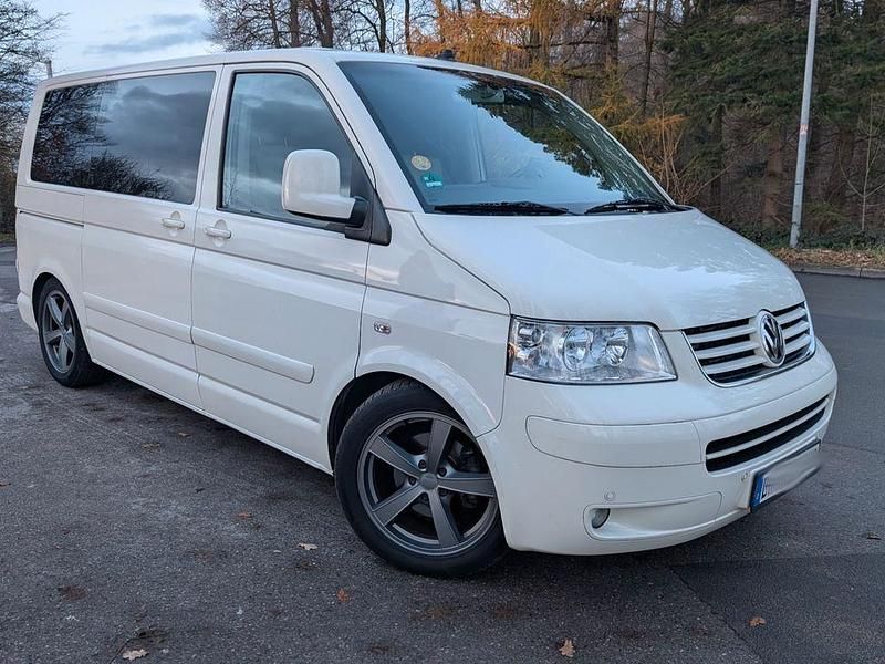 Weiß Gebraucht 2008 VW Multivan United Van | 14.999 € - Bild 1/4