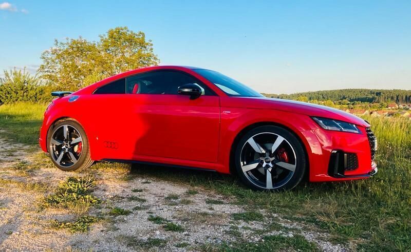 Rot Gebraucht 2023 Audi TT Competition Coupé | 39.250 € (Fairer Preis) - Bild 1/4