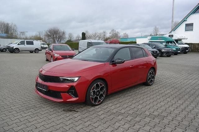 Rot Gebraucht 2022 Opel Astra GS Line Limousine | 20.998 € (Etwas zu teuer) - Bild 1/4