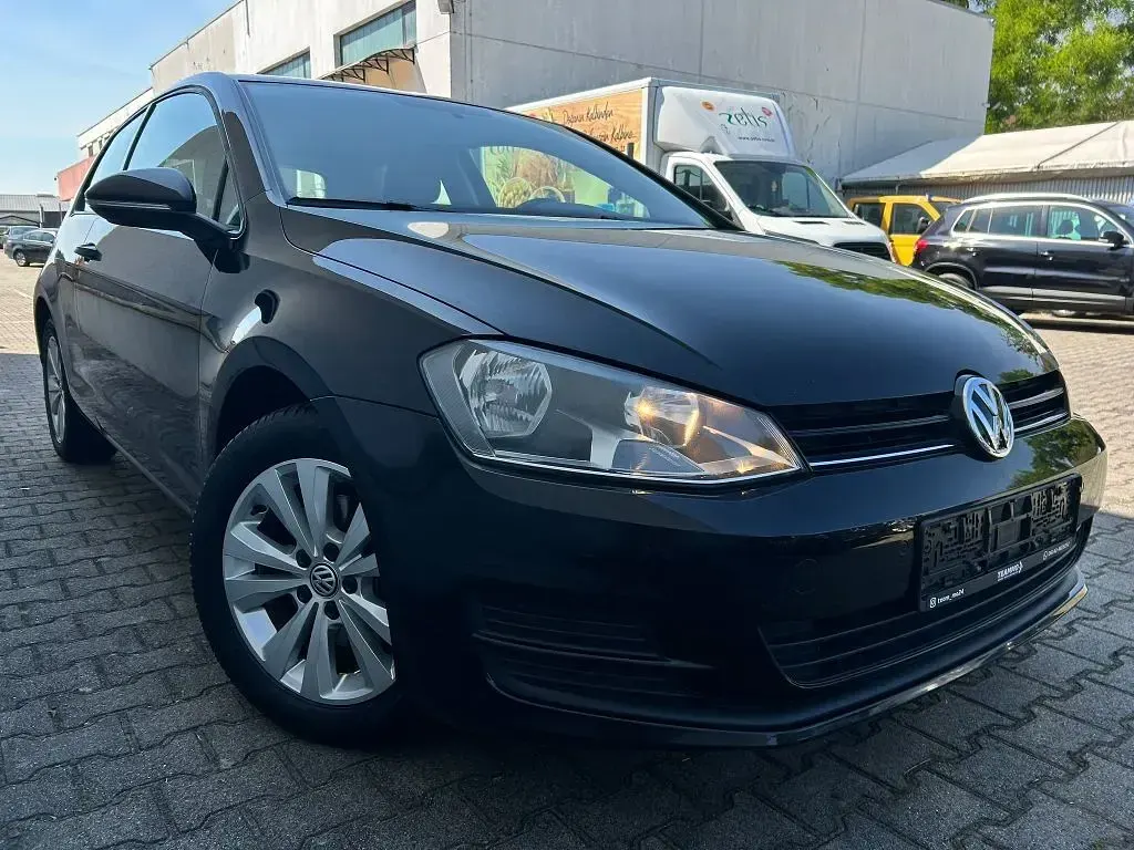 Gebraucht VW Golf VII Trendline 86 PS (63 kW) 2012 Schwarz Limousine