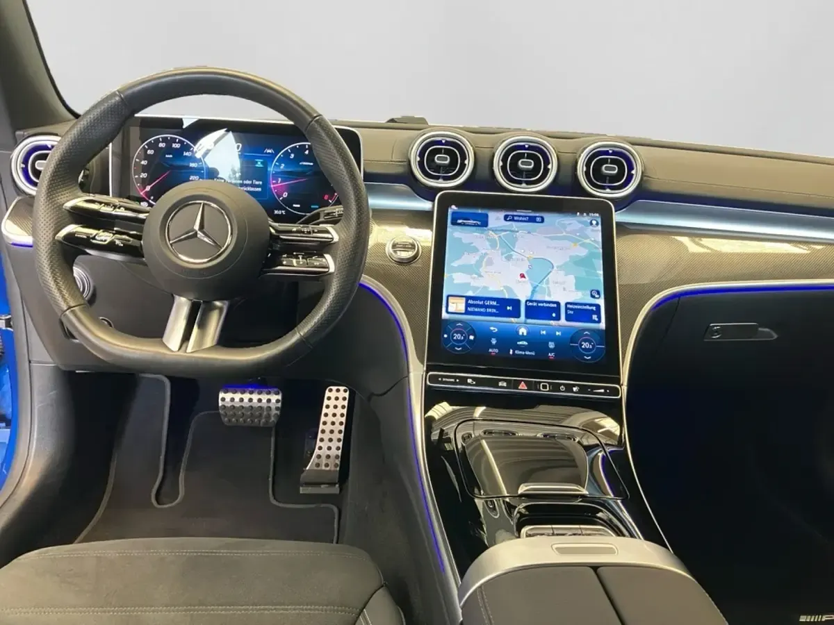 Gebraucht Mercedes CLE300 AMG 190 PS (139 kW) 2025 Blau Cabrio