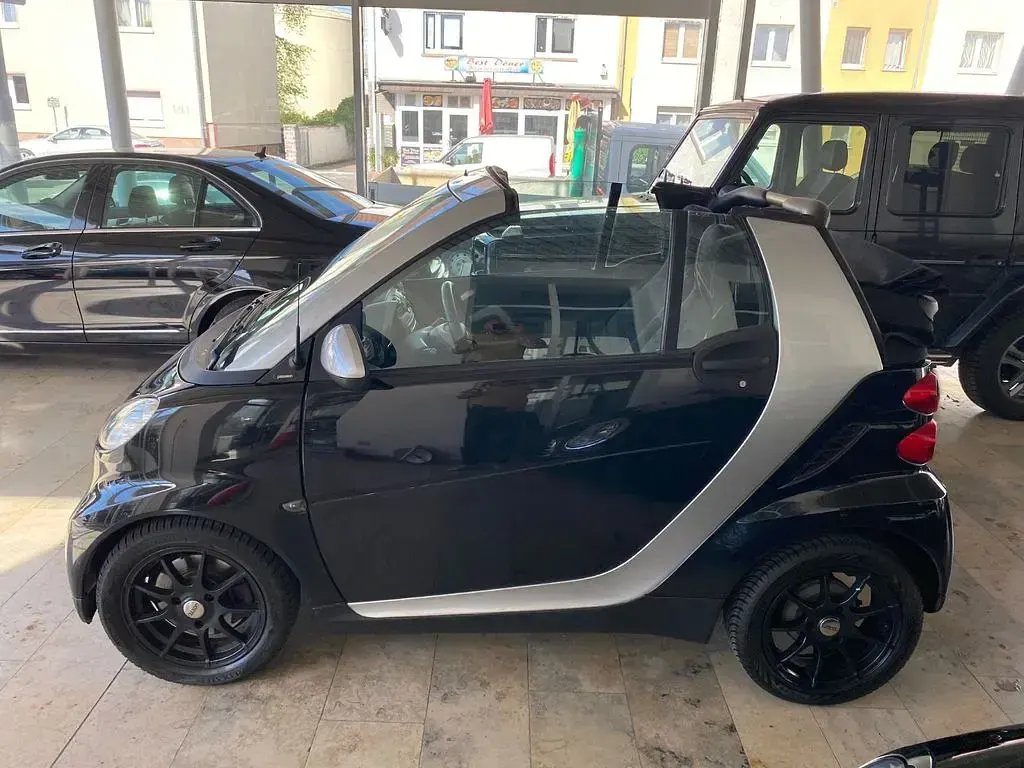 Używany Smart ForTwo Cabrio 71 KM (52 kW) 2008 Czarny Kabriolet