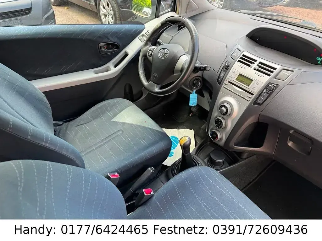 Gebraucht Toyota Yaris Cool 87 PS (63 kW) 2008 Grau Kleinwagen