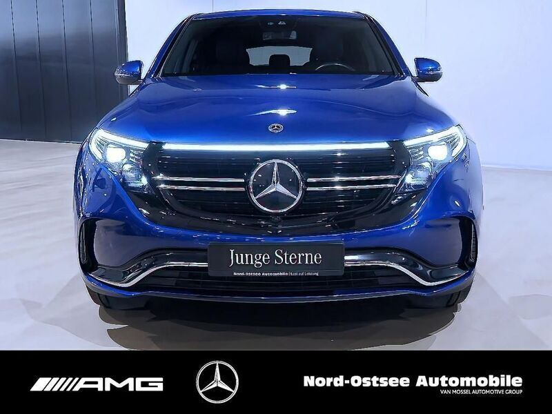 Gebraucht Mercedes EQC400 AMG 300 kW (408 PS) 2021 Blau brillantblau metallic SUV