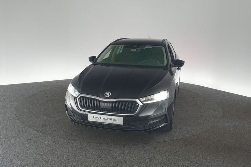 Schwarz Gebraucht 2021 Skoda Octavia Clever Kombi | 17.530 € (Guter Preis) - Bild 1/4