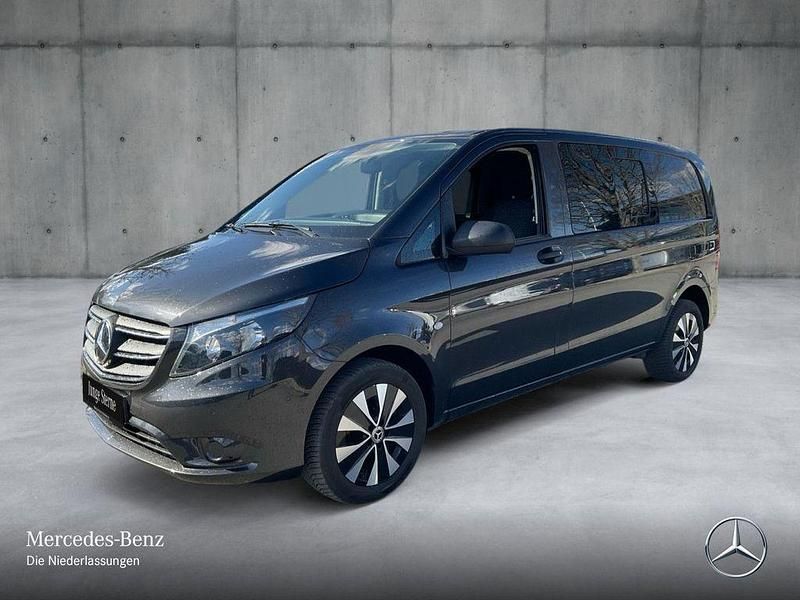 Gebraucht Mercedes Vito 190 PS (139 kW) 2023 Grau Van