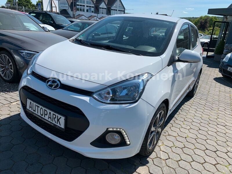 Weiß Gebraucht 2014 Hyundai i10 Edition Kleinwagen | 7.299 € (Fairer Preis) - Bild 1/4