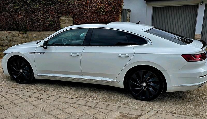Gebraucht VW Arteon R-line 190 PS (139 kW) 2018 Weiß Kleinwagen