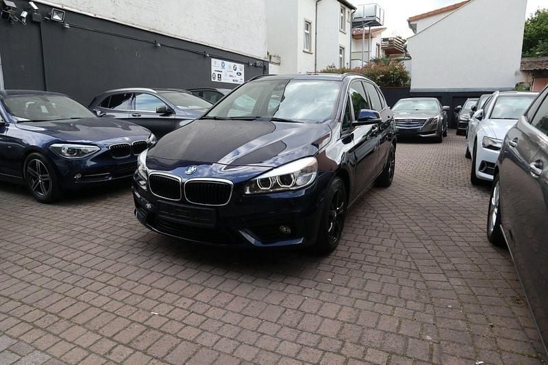 Gebraucht BMW 218 Basis 150 PS (110 kW) 2015 Blau Kombi