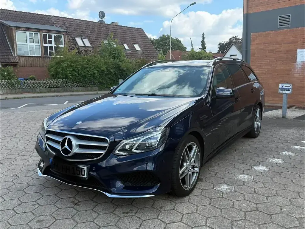 Gebraucht Mercedes E300 Sport 231 PS (169 kW) 2015 Blau Kombi
