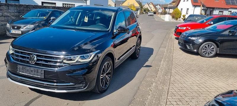 Gebraucht VW Tiguan Elegance 190 PS (139 kW) 2022 Deep black perleffekt SUV