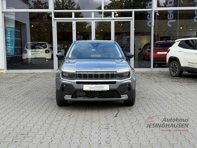 Neu Jeep Avenger 101 PS (74 kW) 2025 Grau SUV