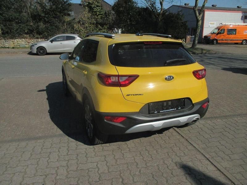 Gebraucht Kia Stonic 99 PS (72 kW) 2019 Gelb SUV