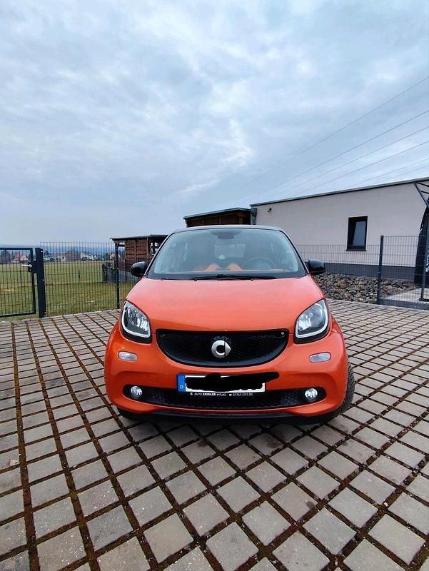 Gebraucht Smart ForFour 70 PS (51 kW) 2015 Orange Kleinwagen