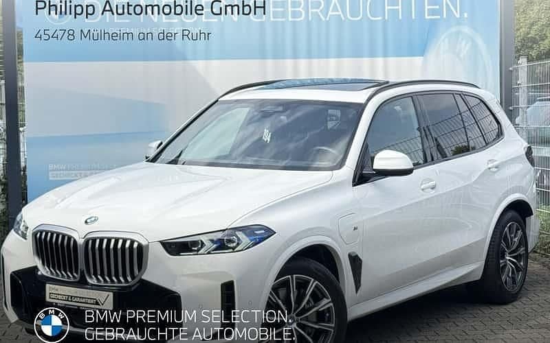 Weiß Gebraucht 2025 BMW X5 Comfort Edition SUV | 89.779 € (Superpreis) - Bild 1/4