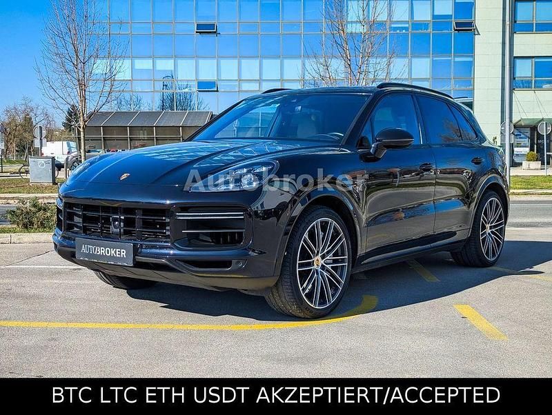 Gebraucht Porsche Cayenne Turbo Chrono 549 PS (403 kW) 2018 Schwarz SUV