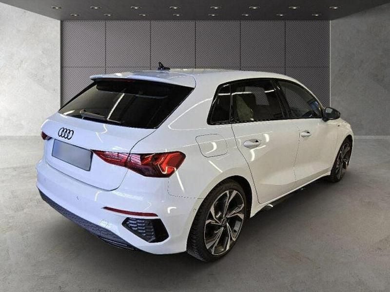 Gebraucht Audi A3 S-Line 150 PS (110 kW) 2024 Weiß Limousine