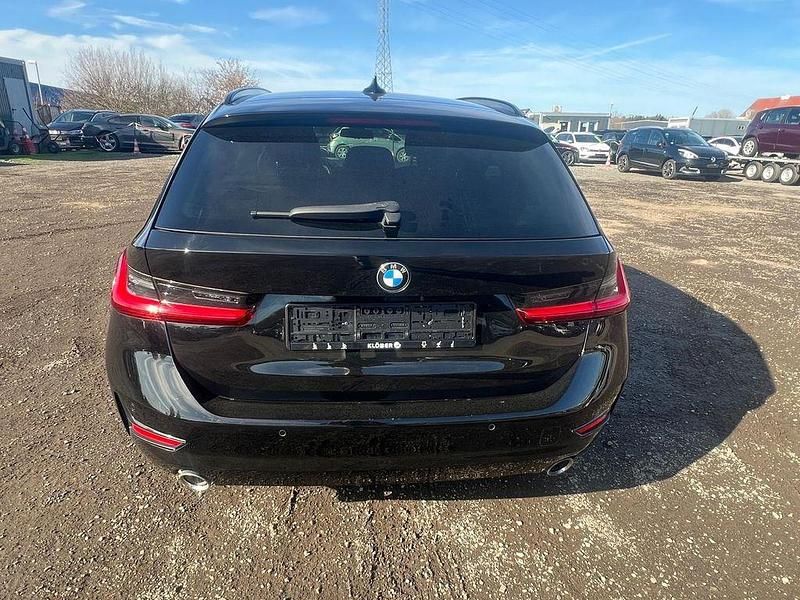 Gebraucht BMW 320 190 PS (139 kW) 2021 Schwarz Kombi