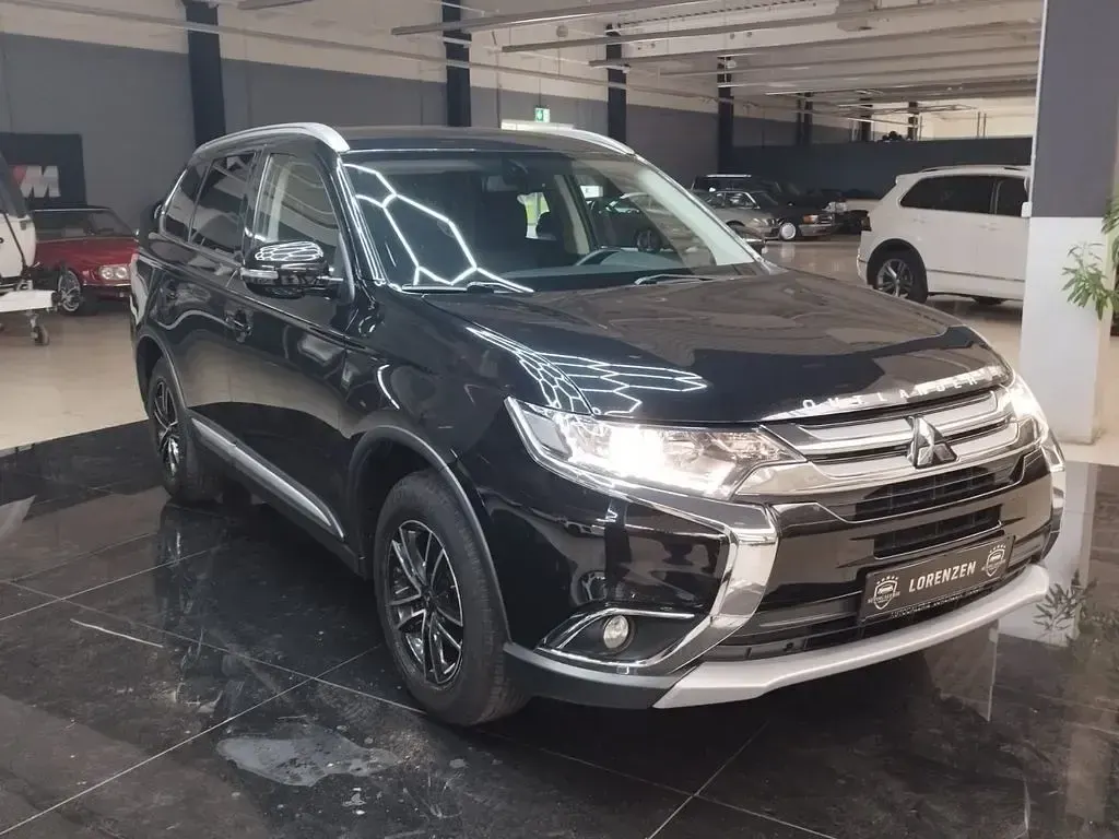 Gebraucht Mitsubishi Outlander Edition 150 PS (110 kW) 2018 Schwarz SUV