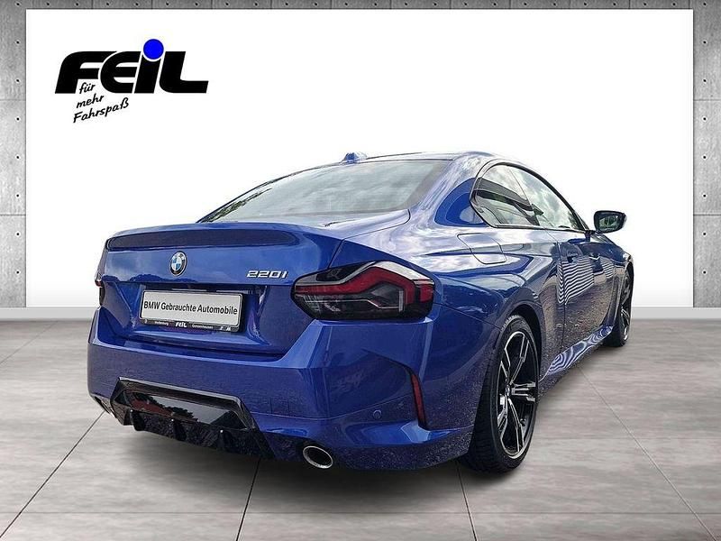 Gebraucht BMW 220 M Sport 184 PS (135 kW) 2025 Portimao blau Coupé