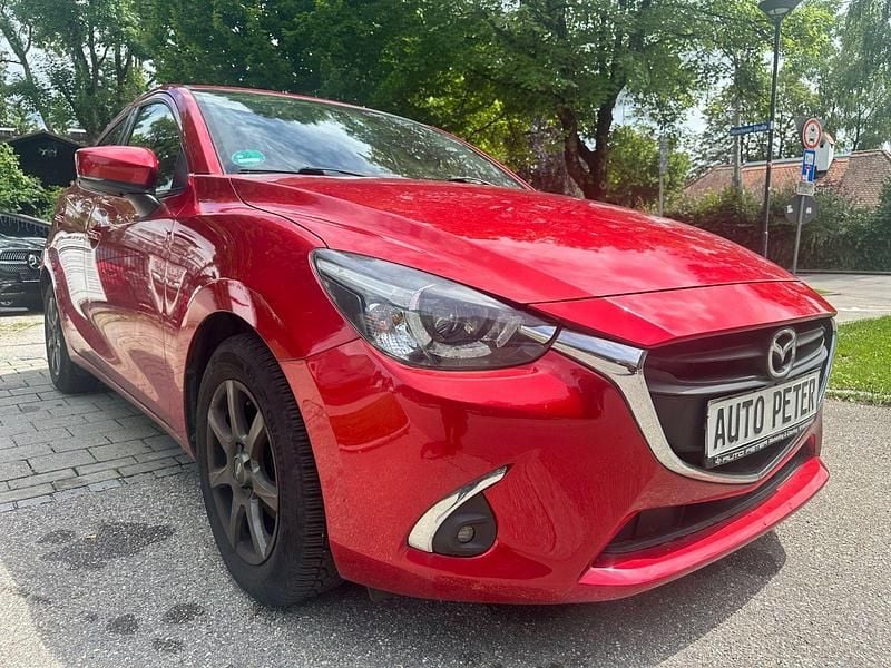 Rot Gebraucht 2017 Mazda 2 Kizoku Limousine | 6.700 € - Bild 1/4