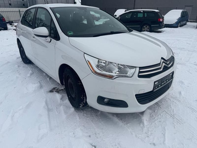 Gebraucht Citroën C4 Live 110 PS (80 kW) 2016 Weiß Limousine