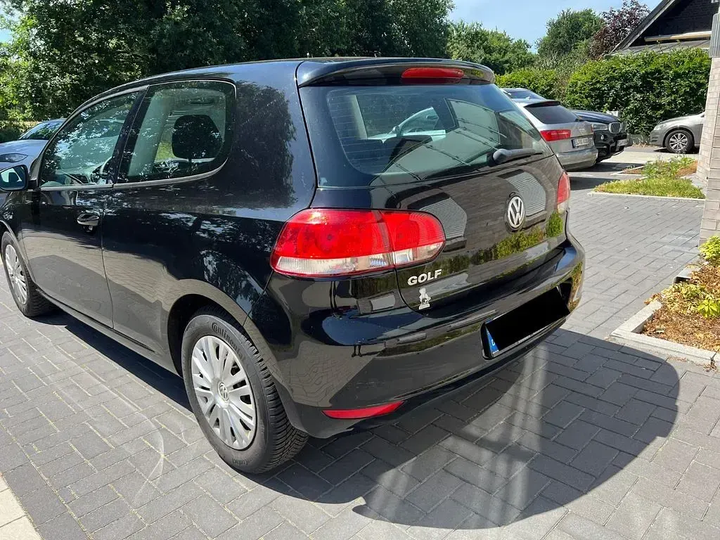 Gebraucht VW Golf VI 80 PS (58 kW) 2010 Schwarz Kleinwagen