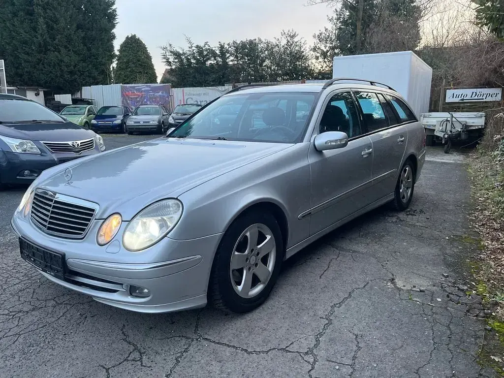 Gebraucht Mercedes E280 190 PS (139 kW) 2006 Silber Limousine