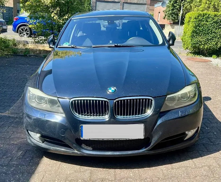 Gebraucht BMW 330 Comfort Edition 245 PS (180 kW) 2009 Blau Limousine