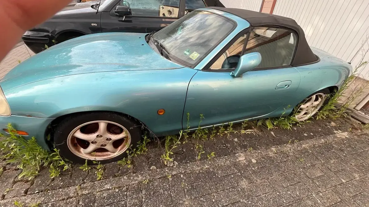 Gebraucht Mazda MX5 120 PS (88 kW) 2001 Blau Cabrio