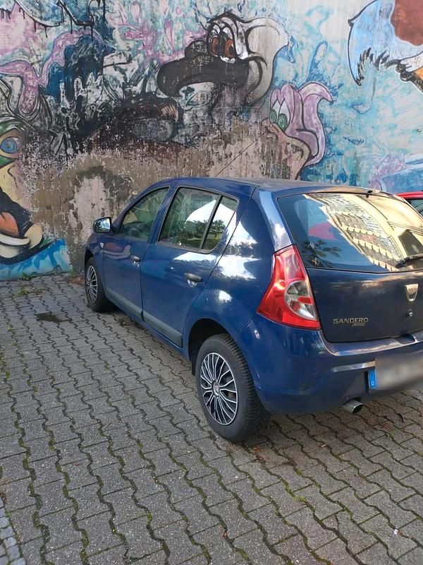 Blau Gebraucht 2009 Dacia Sandero Limousine | 1.000 € - Bild 1/4