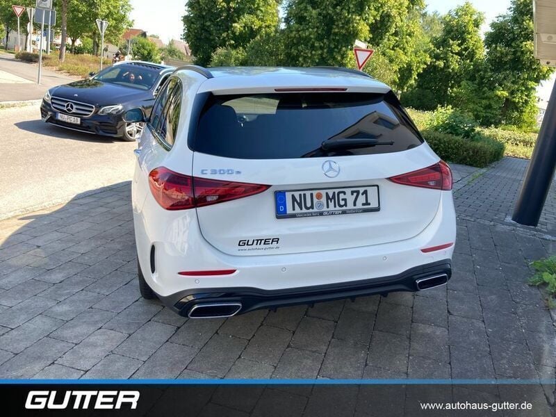 Gebraucht Mercedes C300e AMG line 313 PS (230 kW) 2022 Weiß Kombi