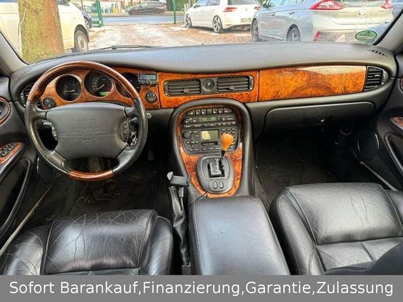 Gebraucht Jaguar XJR 363 PS (266 kW) 2002 Silber (metallic) Limousine