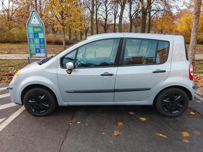 Second-hand Renault Modus Dynamique 88 CP (64 kW) 2005 Gri Monovolum