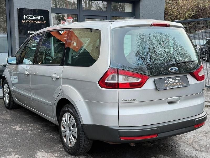 Gebraucht Ford Galaxy Trend 140 PS (102 kW) 2008 Silber Van / Kleinbus