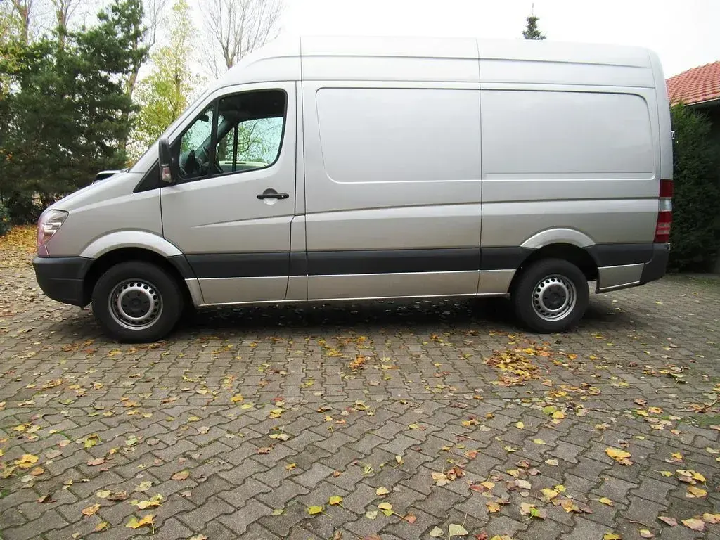 Używany Mercedes Sprinter 163 KM (119 kW) 2013 Srebrny Van