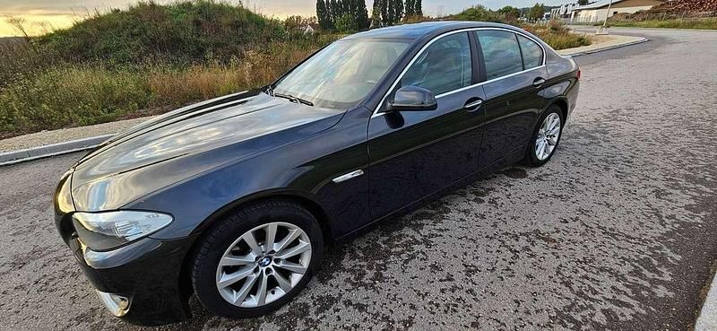 Gebraucht BMW 523 204 PS (150 kW) 2011 Schwarz Limousine