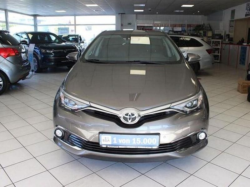 Gebraucht Toyota Auris Executive 116 PS (85 kW) 2017 Grau Limousine