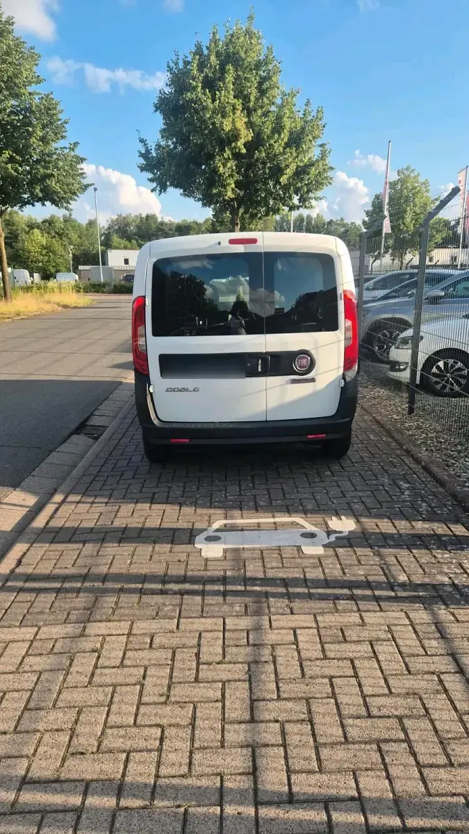 Gebraucht Fiat Doblò 85 PS (62 kW) 2019 Weiß Van / Kleinbus