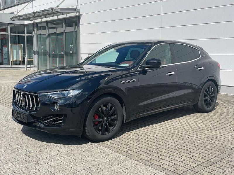 Schwarz Gebraucht 2018 Maserati Levante SUV | 43.499 € (Fairer Preis) - Bild 1/4